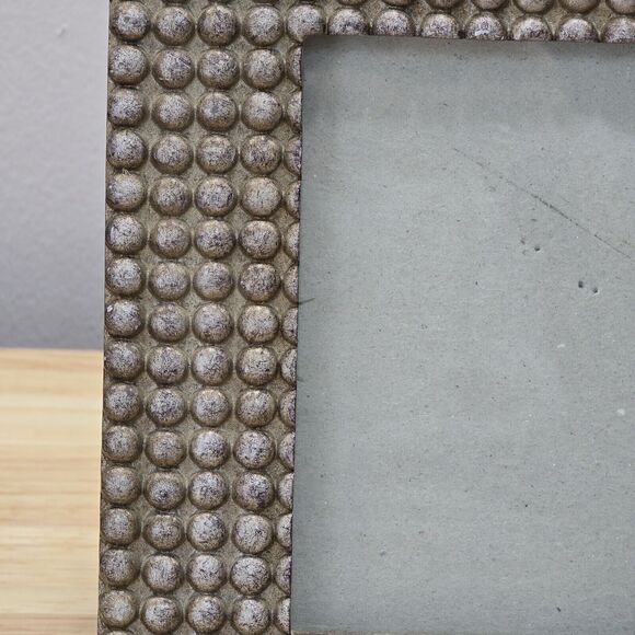 SIXTREES Metal Picture Frame 3D Bubbles for 4x6 Photo - Picture 4 of 10